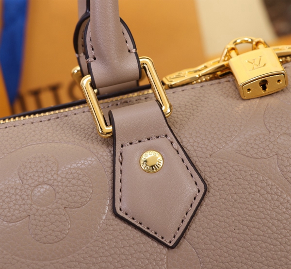 ルイヴィトンバッグ細部ディテール